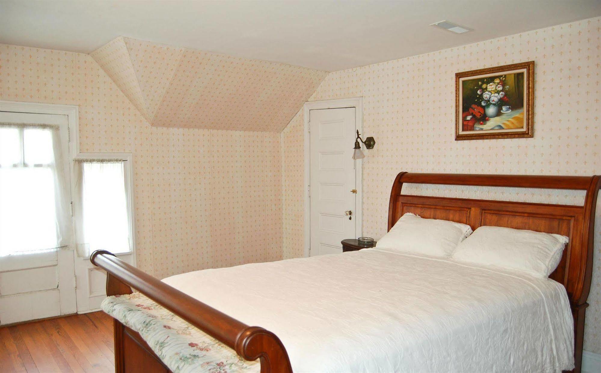 Albanus Phillips Inn Cambridge Esterno foto